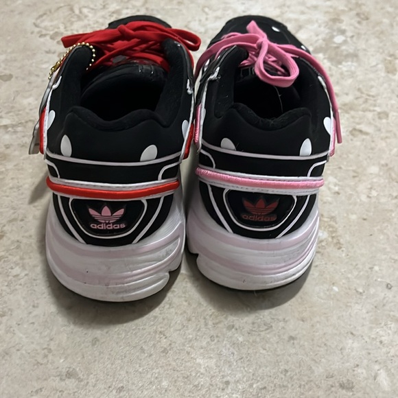 Adidas Hello Kitty Astir Size 7 Women’s Sneaker Shoe Limited Edition Black - Picture 5 of 8